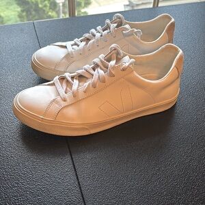 Veja white sneakers guc size 38